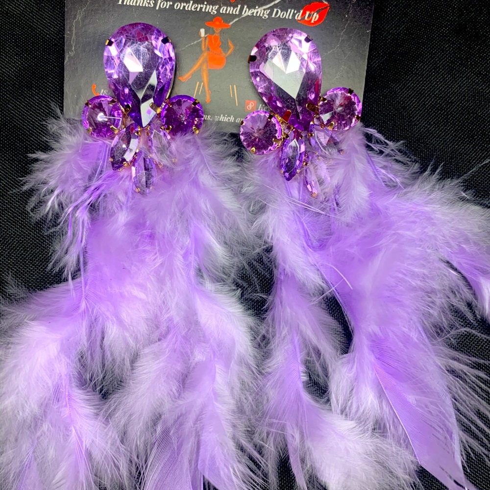 Feather fashion earrings